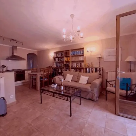 Casa Basile Al Renate 펜션 *